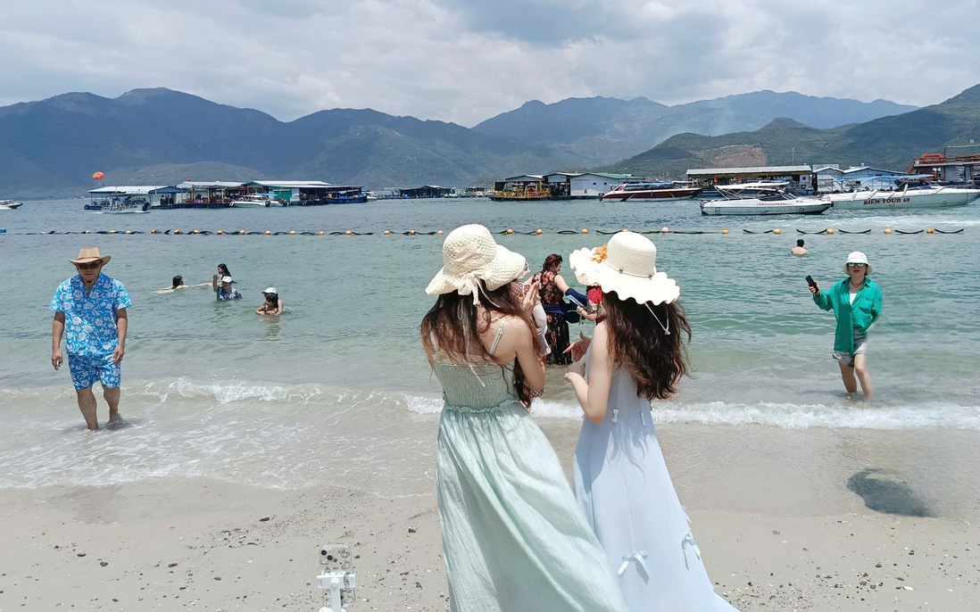 Khánh Hòa: Kiểm tra an toàn du lịch vịnh Nha Trang sau phản ánh của Báo Phụ nữ Việt Nam