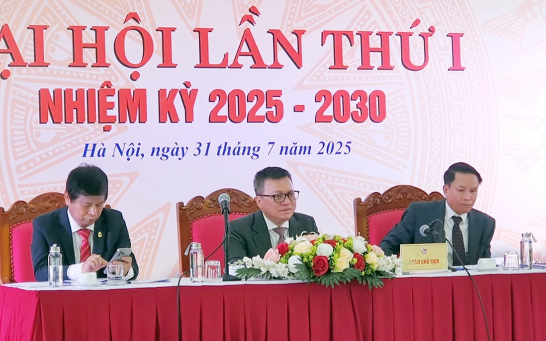 Xây dựng đội ngũ nhà báo vững vàng về chính trị, nhanh nhạy về nghiệp vụ