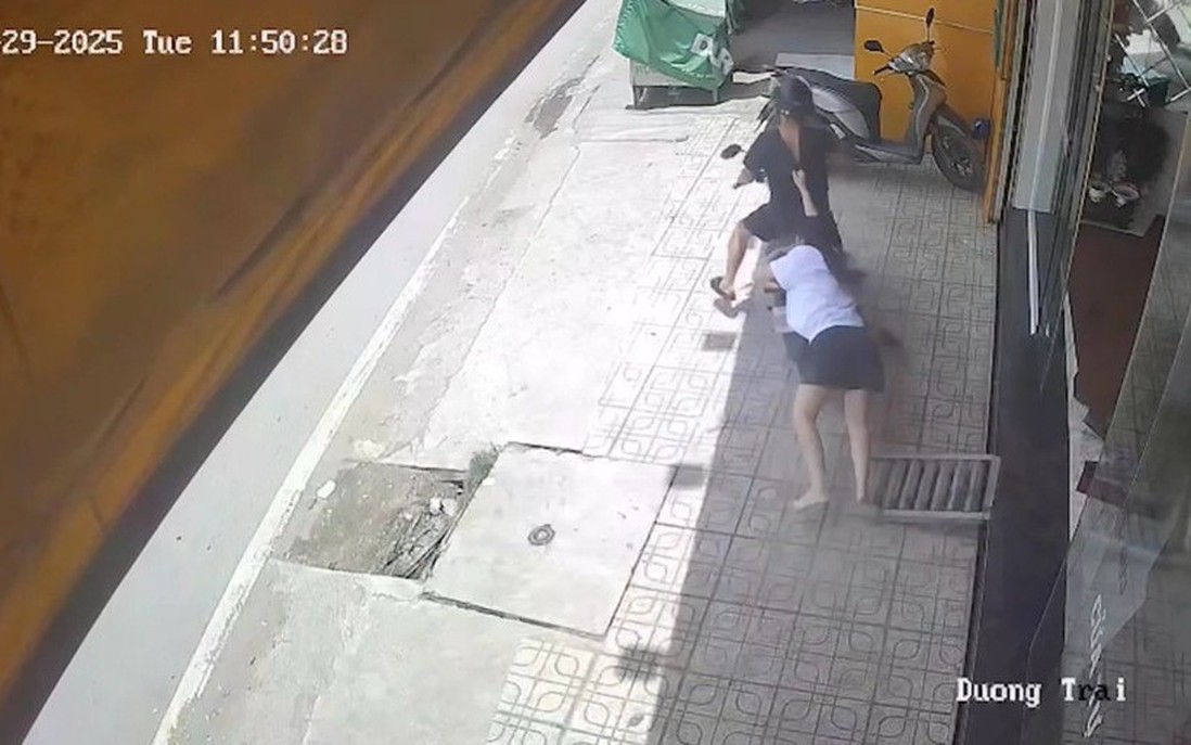 TPHCM: Công an bắt giữ nghi phạm cướp tiệm vàng sau vài giờ lẩn trốn