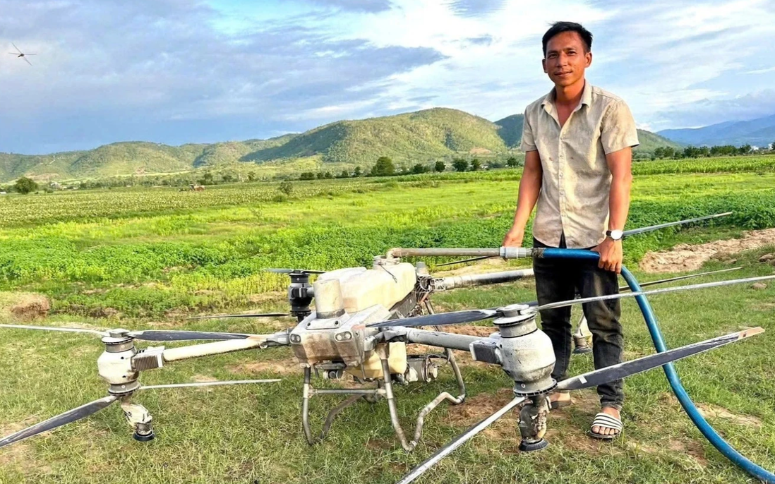 Drone cứu hộ: Đừng để người dân thành anh hùng bất đắc dĩ