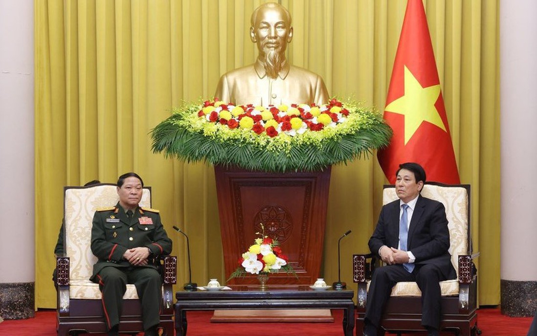 Chủ tịch nước tiếp Chủ nhiệm Tổng cục Chính trị Quân đội nhân dân Lào