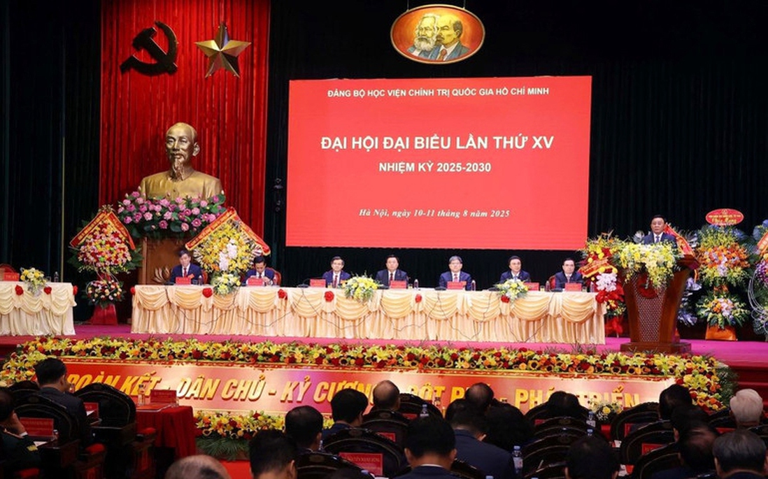 Xây dựng Đảng bộ Học viện Chính trị quốc gia Hồ Chí Minh là Đảng bộ tiêu biểu