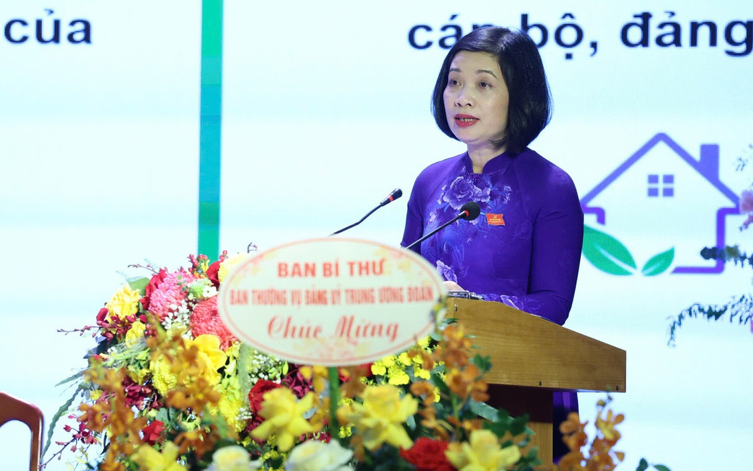 Tăng cường công tác giáo dục chính trị tư tưởng đối với cán bộ, đảng viên, hội viên phụ nữ hiện nay