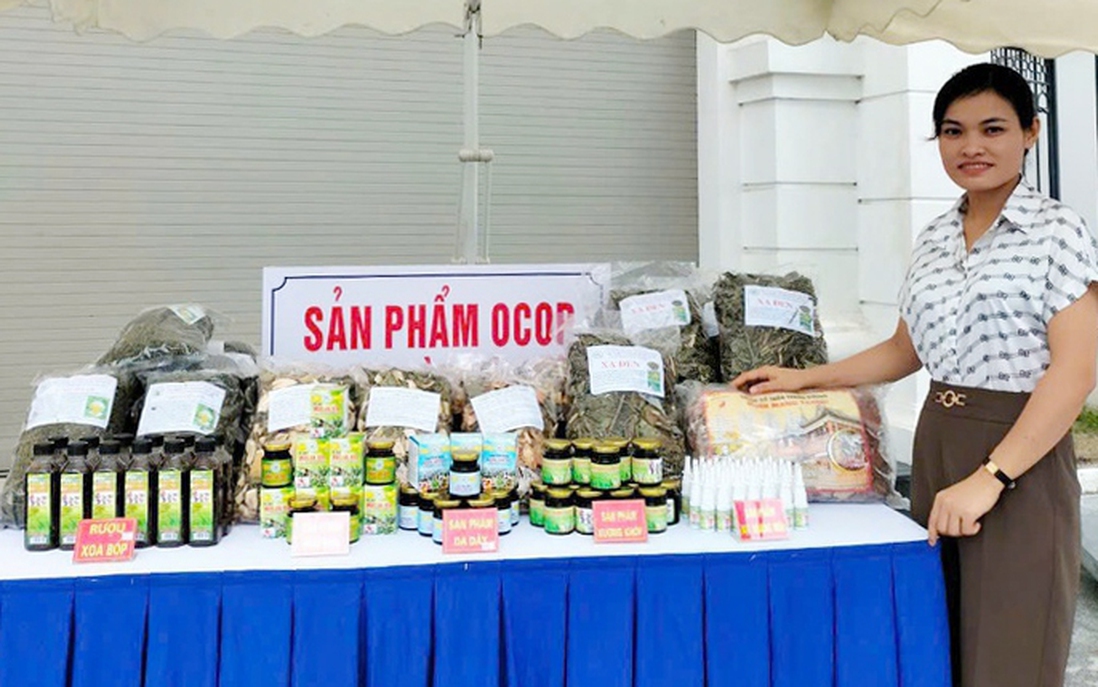 Giảm nghèo từ những bài thuốc của người Dao