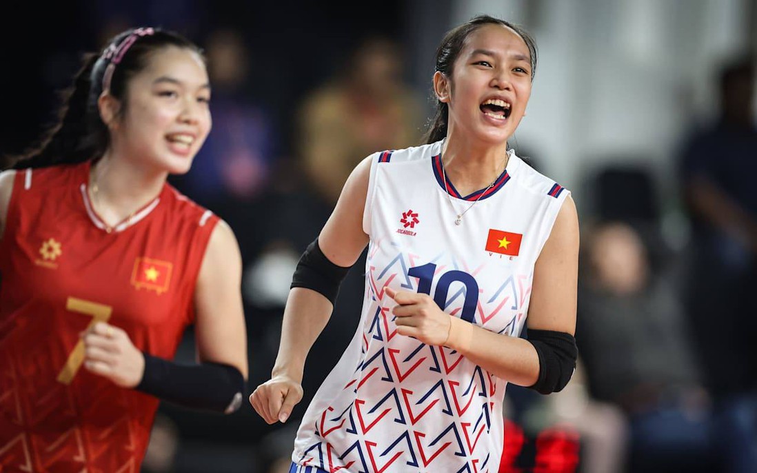 U21 bóng chuyền nữ Việt Nam chiến đấu kiên cường trong nghịch cảnh 
