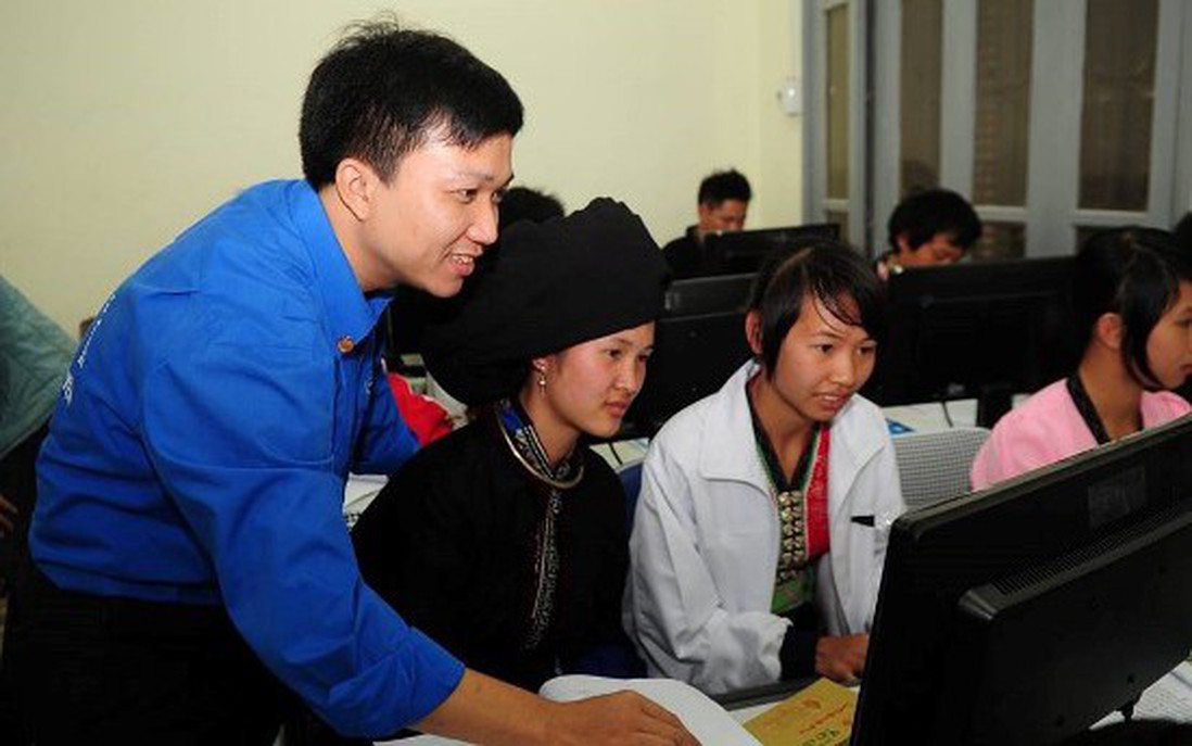 Cán bộ nữ cơ sở làm chủ công nghệ góp phần vào sự phát triển bền vững của cộng đồng