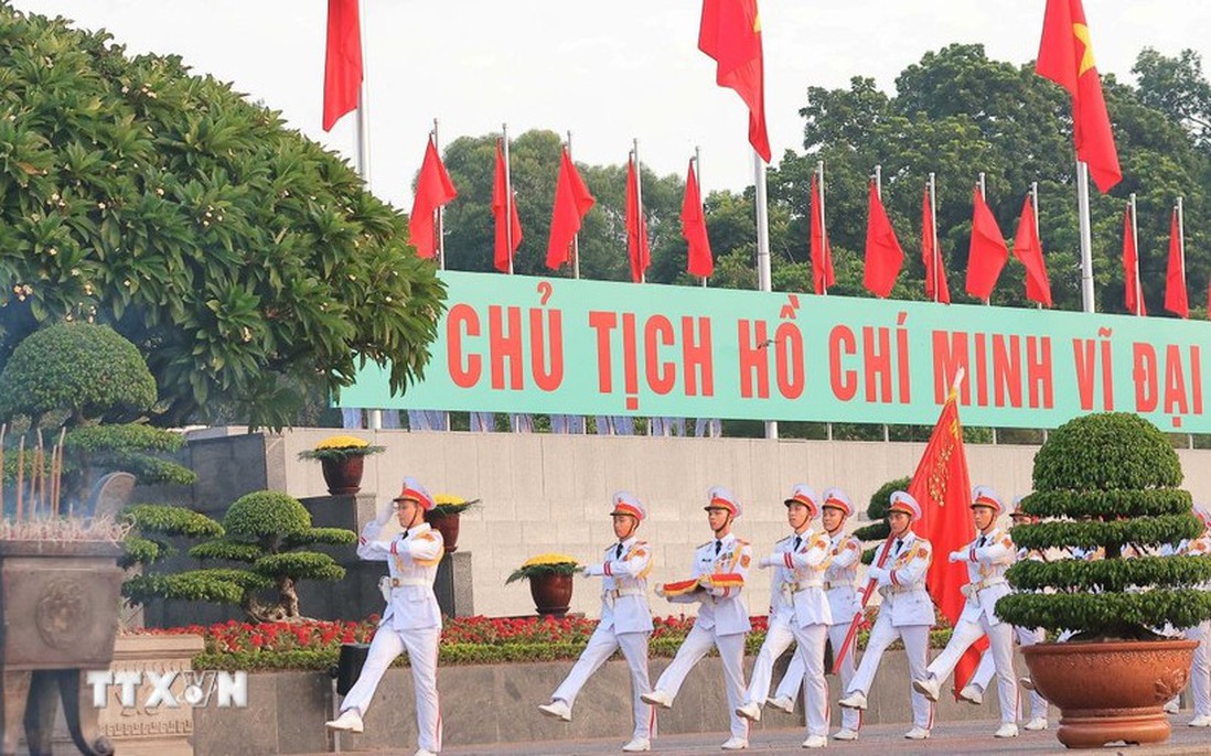 Lễ Thượng cờ trên Quảng trường Ba Đình: Linh thiêng và tự hào