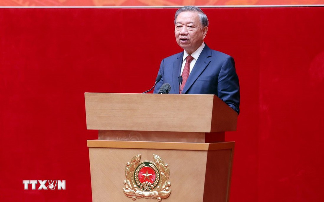 "80 năm - Vinh quang Công an nhân dân Việt Nam"