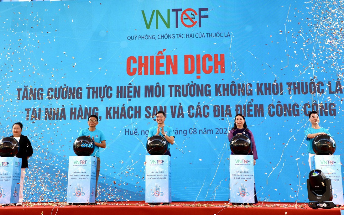 Tăng cường thực hiện môi trường không khói thuốc lá tại nhà hàng, khách sạn và địa điểm công cộng