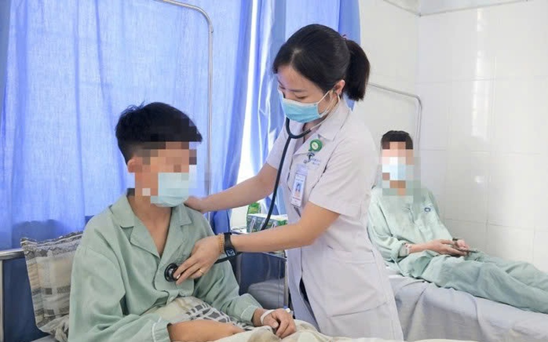 Hiểm họa từ thói quen sử dụng thuốc lá điện tử trong học đường