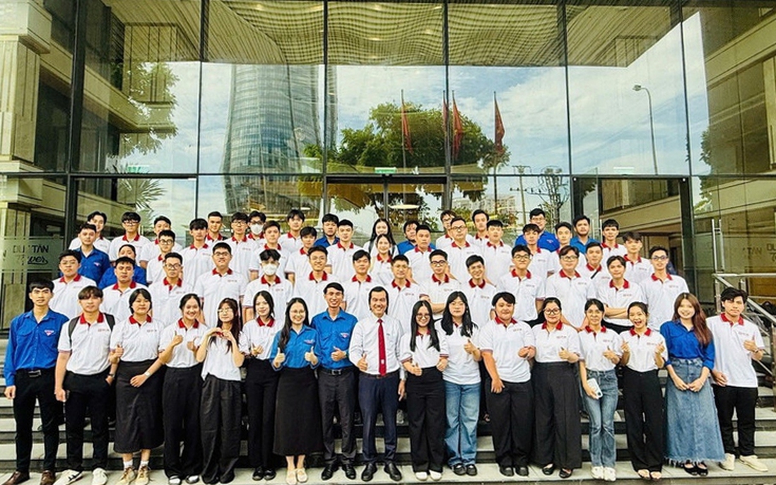 Thành phố Đà Nẵng tăng cường sinh viên công nghệ thông tin về 44 xã, phường