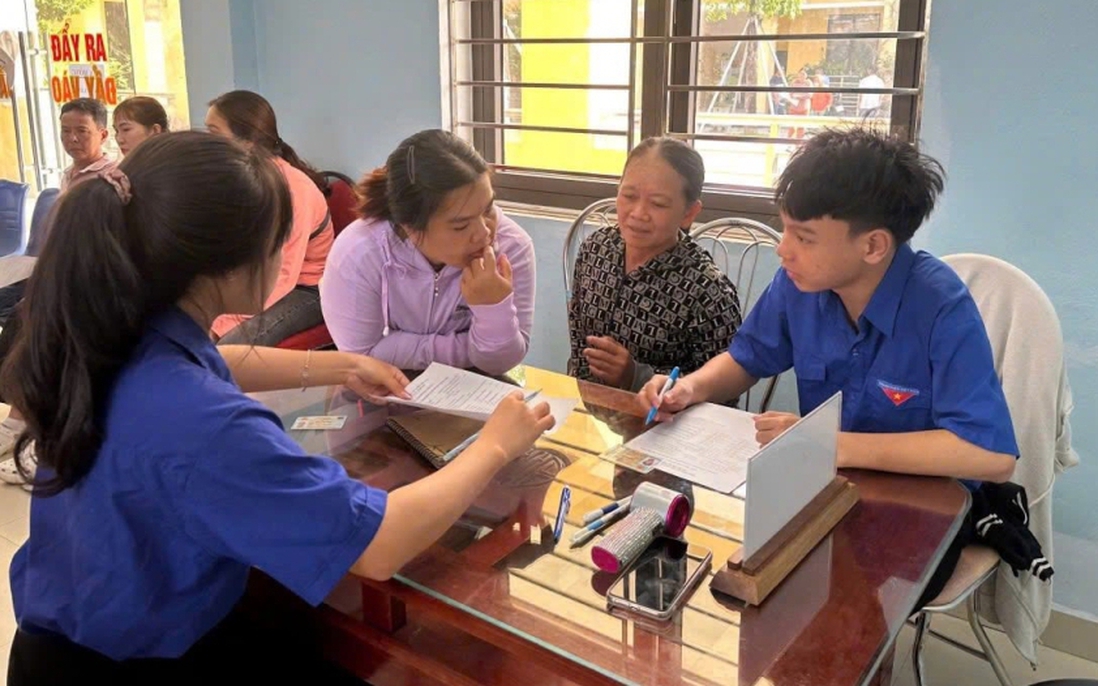 Tổ công nghệ số cộng đồng: "Trợ thủ" đắc lực trong cải cách hành chính ở Huế