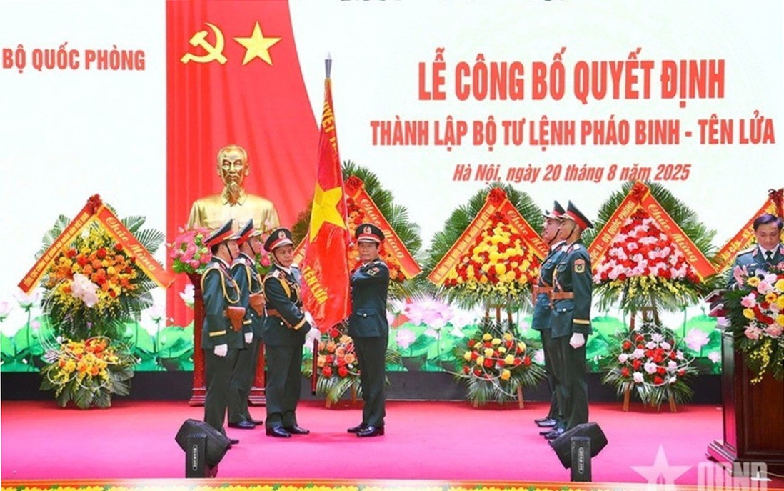 Công bố quyết định thành lập Bộ Tư lệnh Pháo binh-Tên lửa