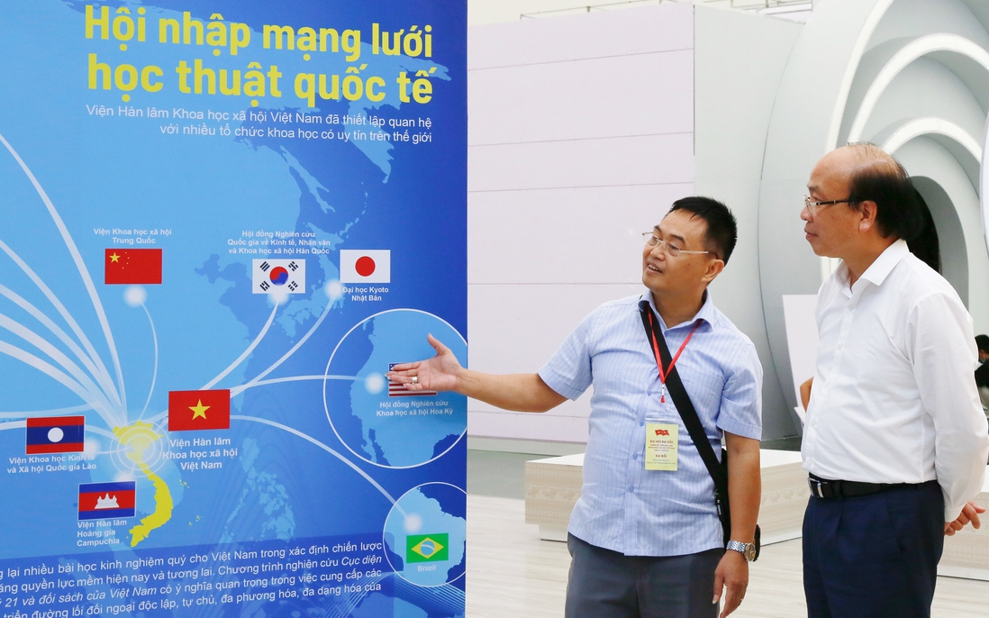 Nhiều trải nghiệm hấp dẫn tại khu trưng bày của Viện Hàn lâm Khoa học xã hội Việt Nam