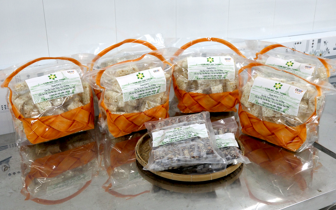 Người phụ nữ Cà Mau khởi nghiệp với cốm nếp truyền thống