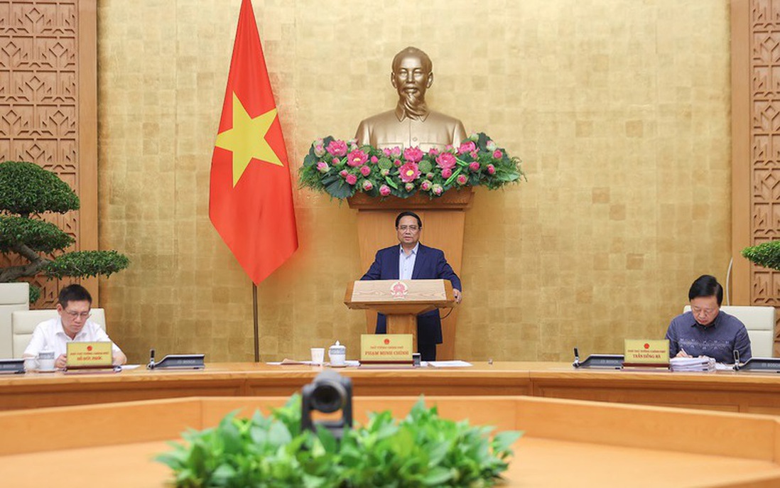 Thủ tướng: Việc giải quyết thủ tục cho người dân, doanh nghiệp phải đặt lên hàng đầu