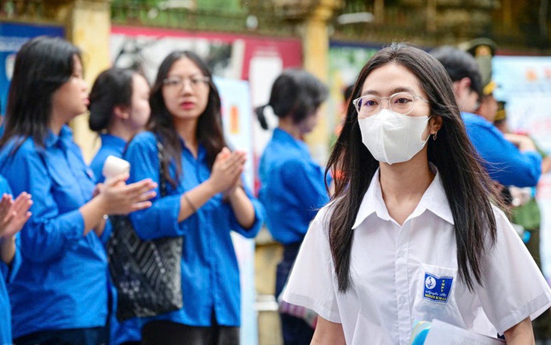 Vì sao điểm chuẩn các trường khối ngành Y, Dược giảm mạnh?