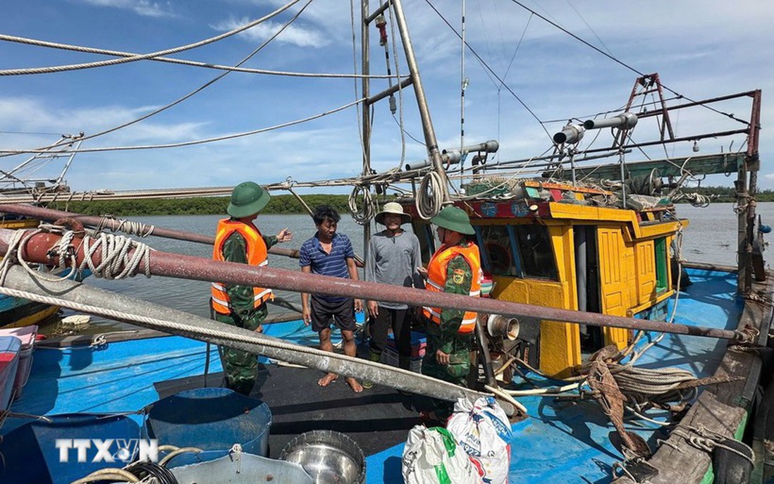 8 tỉnh, thành phố đã thực hiện lệnh cấm biển để ứng phó bão số 5