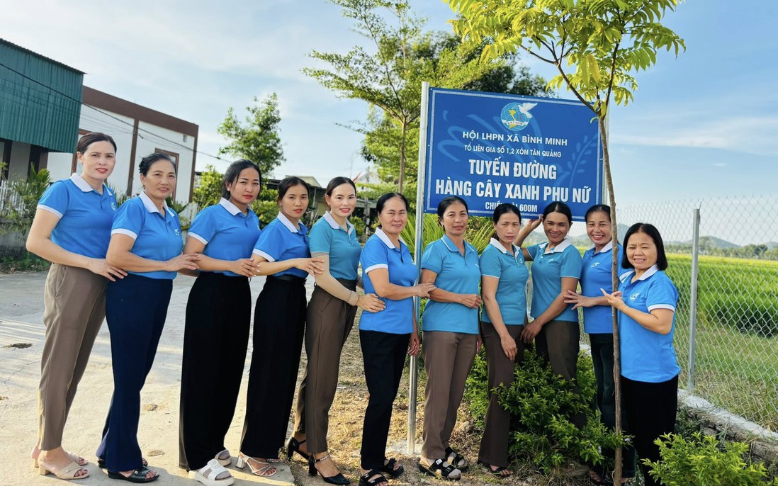 "Hàng cây xanh phụ nữ" tô điểm diện mạo nông thôn mới ở Bình Minh