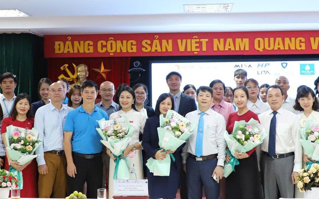 Học viện Phụ nữ Việt Nam gắn kết đào tạo và thực tiễn