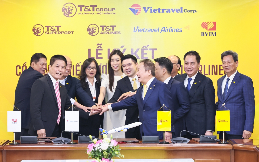 Vietravel Airlines tham gia Triển lãm Thành tựu đất nước nhân kỷ niệm 80 năm Quốc khánh