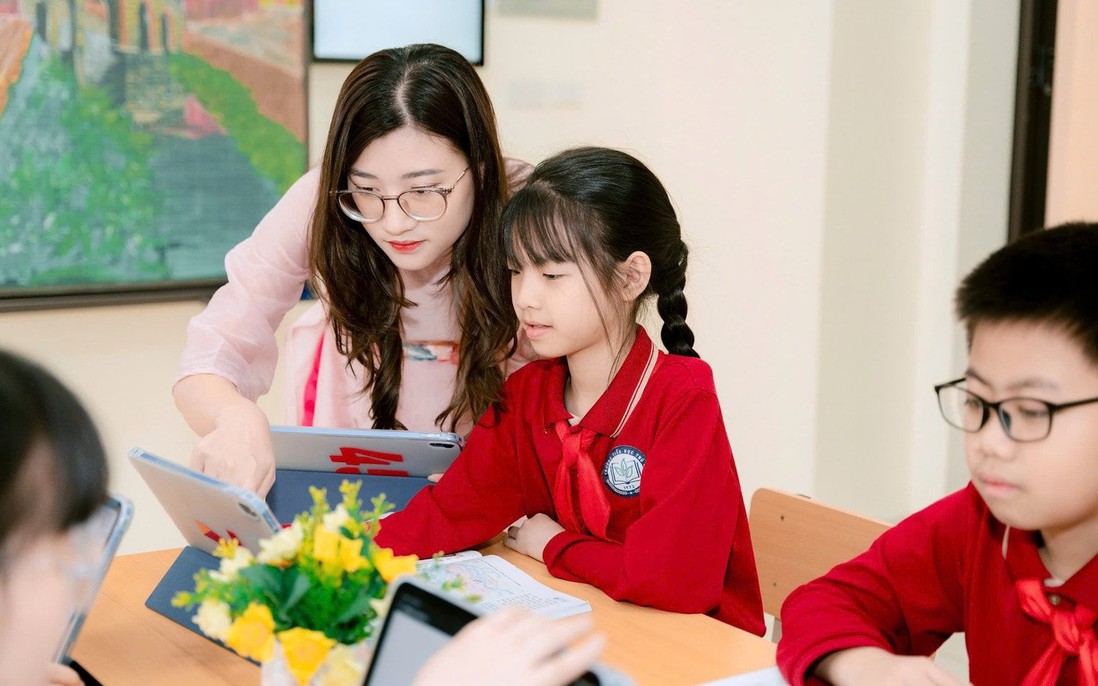 Bộ Chính trị ban hành Nghị quyết về đột phá phát triển giáo dục và đào tạo
