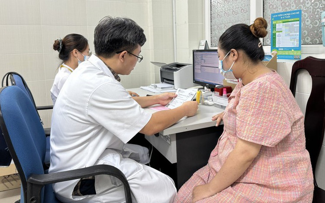 TPHCM: Phụ nữ sinh đủ 2 con trước 35 tuổi được hỗ trợ 5 triệu đồng