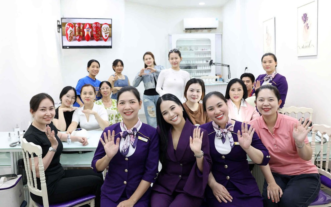 Kelly Pang Nail lan tỏa tinh thần yêu nước qua nghệ thuật nail nhân dịp 80 năm Quốc khánh