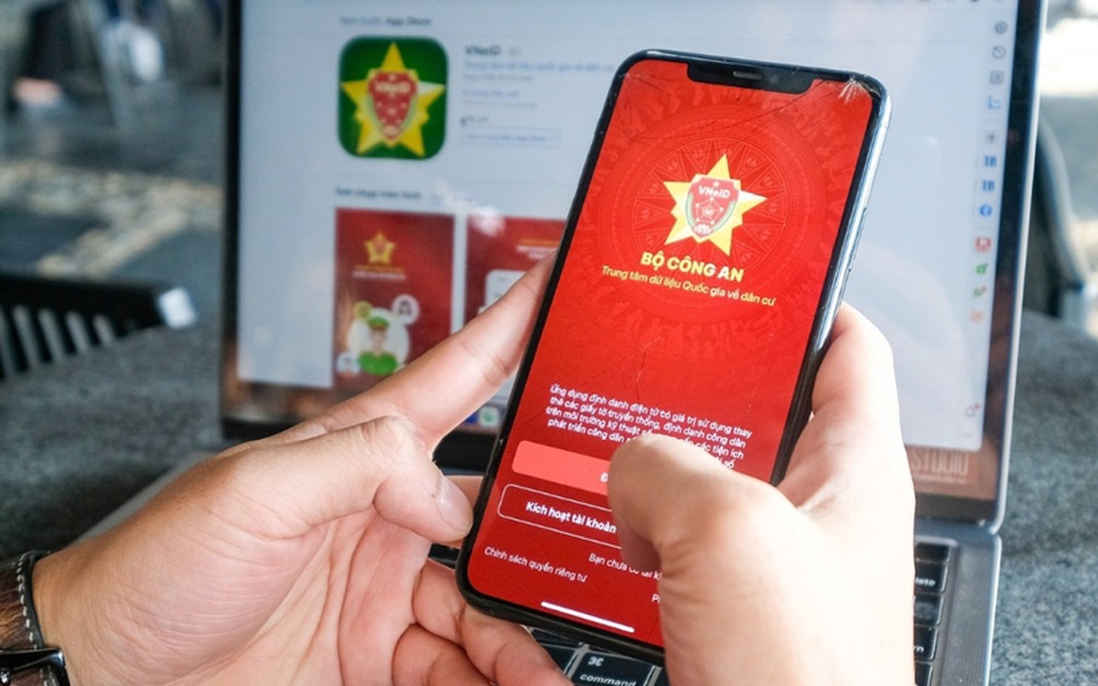 Chưa nâng cấp VNeID mức độ 2, người dân nhận quà 100.000 đồng ra sao?