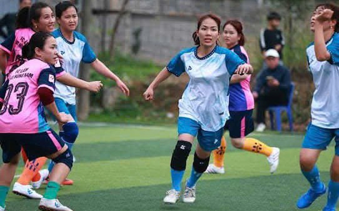 Trái bóng tròn xóa mờ hủ tục ở xã Trường Sơn, Bắc Ninh