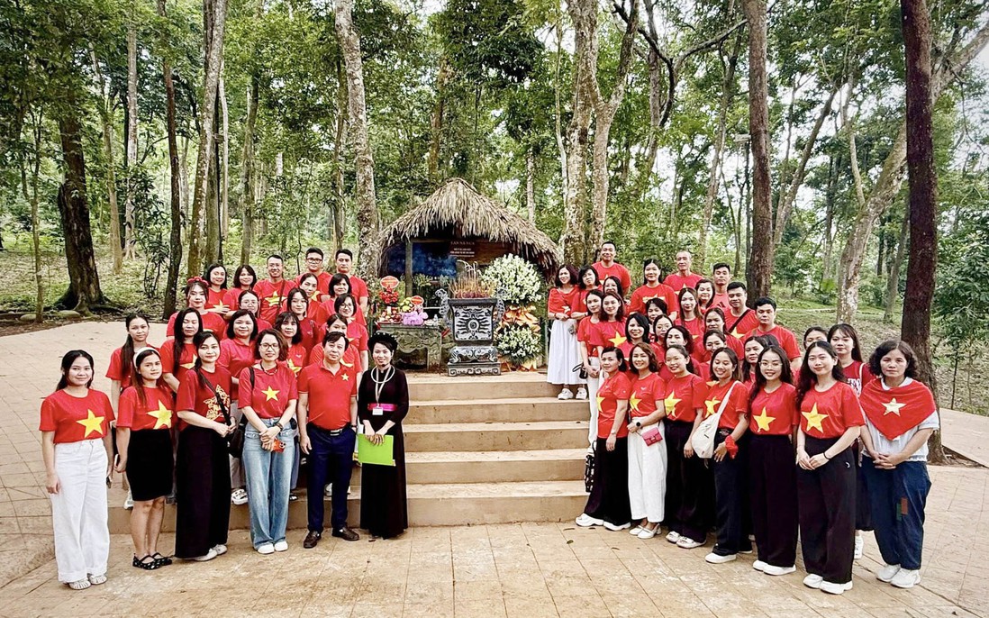 Phụ nữ quê hương Cách mạng tự tin bước vào kỷ nguyên mới