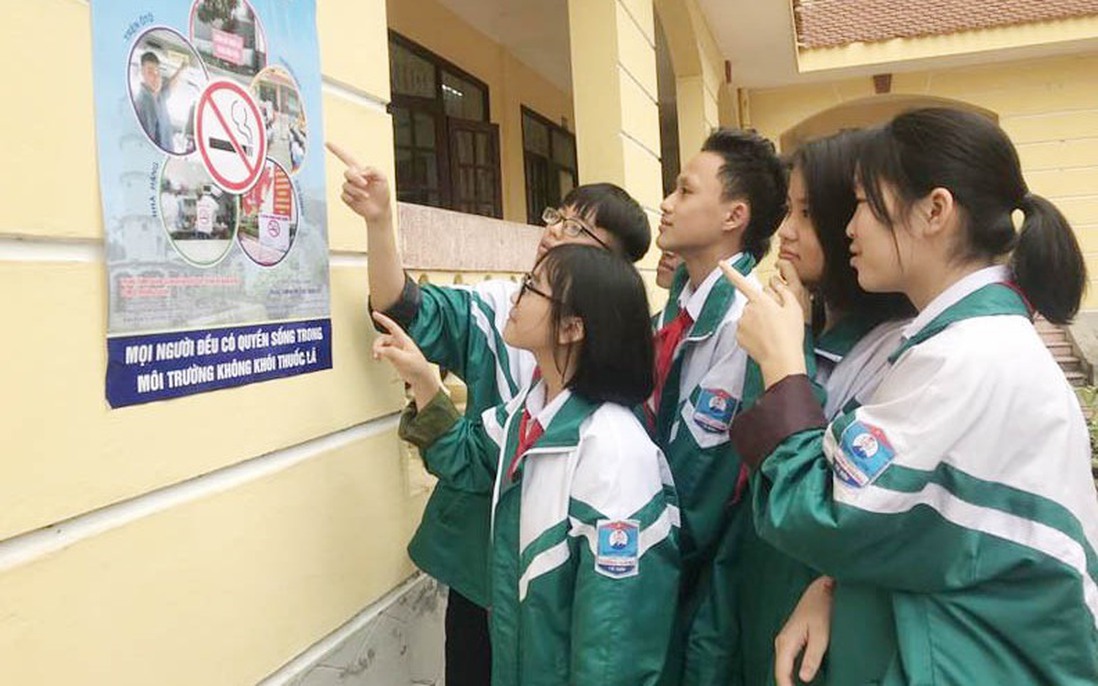 Phòng chống tác hại thuốc lá trong học đường: Thầy cô hãy là những tấm gương