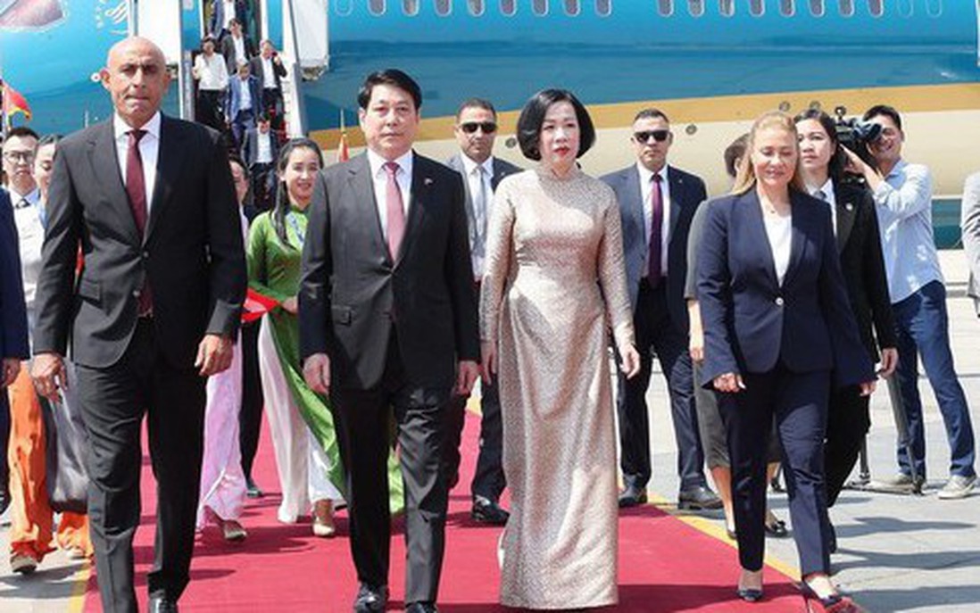 Chủ tịch nước Lương Cường và Phu nhân Nguyễn Thị Minh Nguyệt bắt đầu chuyến thăm cấp Nhà nước Cộng hòa Ai Cập