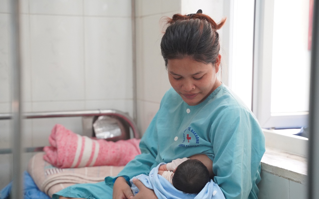 Lý do nhiều trẻ không được bú mẹ hoàn toàn trong 6 tháng đầu đời