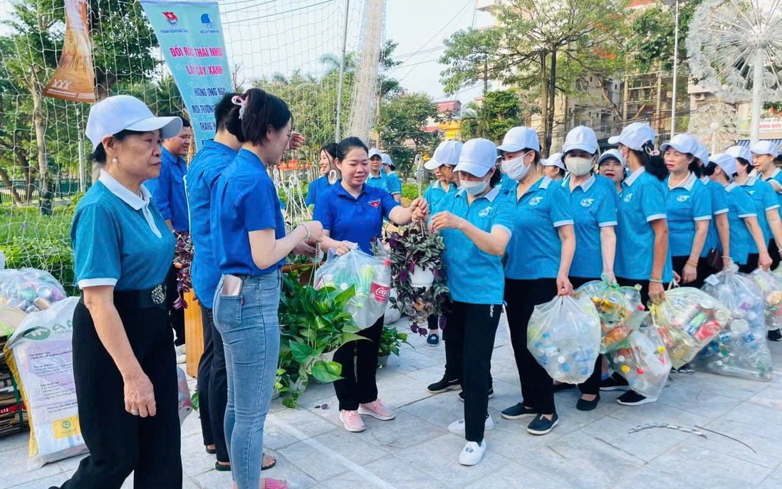Phụ nữ Bắc Ninh tạo diện mạo mới cho từng khu dân cư