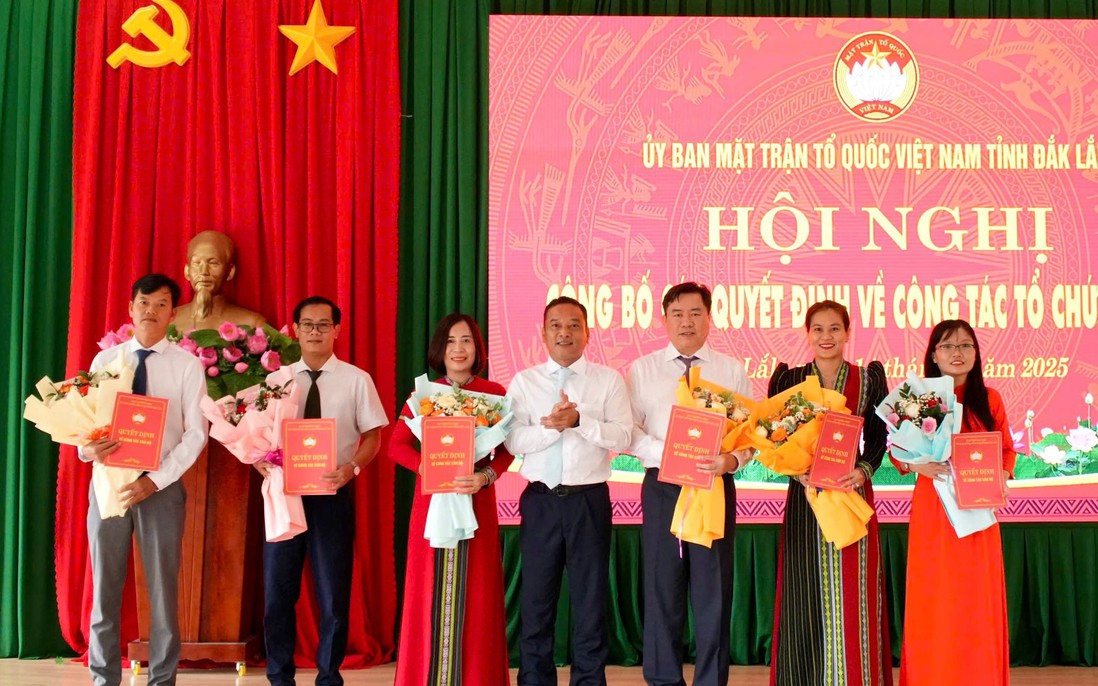 Mặt trận và các tổ chức chính trị - xã hội tỉnh Đắk Lắk chung tay xây dựng xã hội số