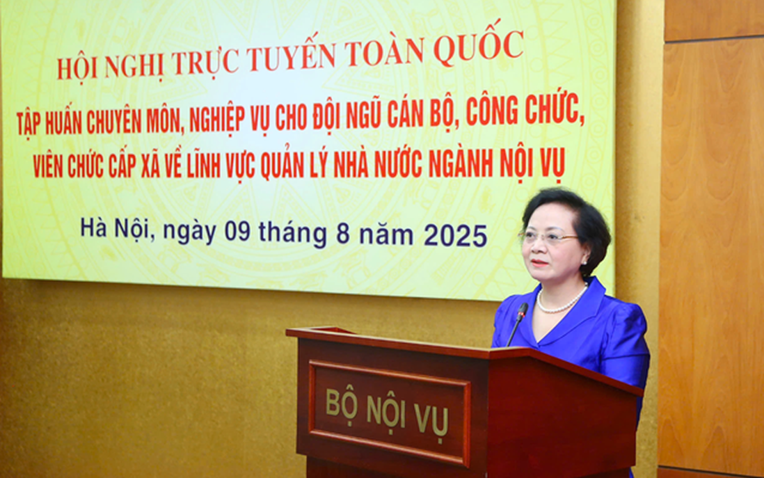Khuyến khích cán bộ không đáp ứng yêu cầu, tự nguyện nghỉ để nhường cho lớp trẻ
