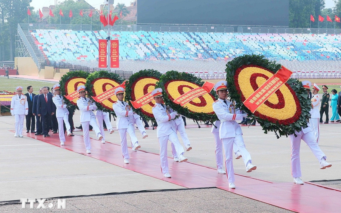 80 năm Quốc khánh: Lãnh đạo Đảng, Nhà nước vào Lăng viếng Chủ tịch Hồ Chí Minh