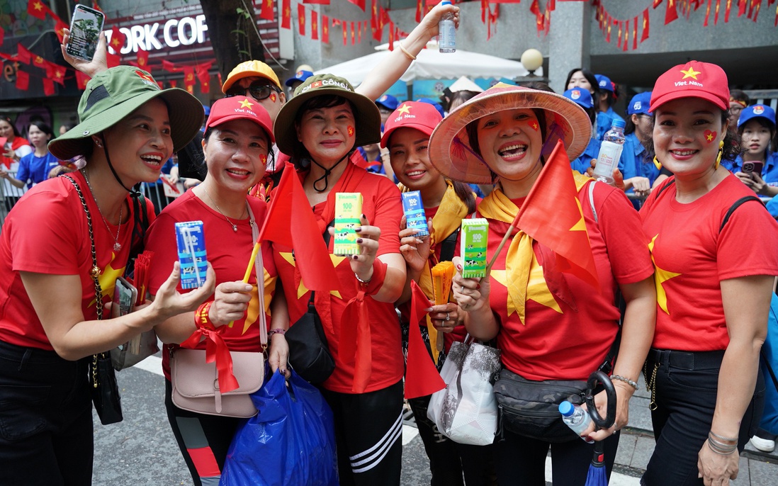 Gần 1 triệu sản phẩm Vinamilk tiếp thêm dinh dưỡng cho các lực lượng diễu binh, diễu hành và người dân tham gia Lễ Kỷ niệm 80 năm Quốc khánh 2/9