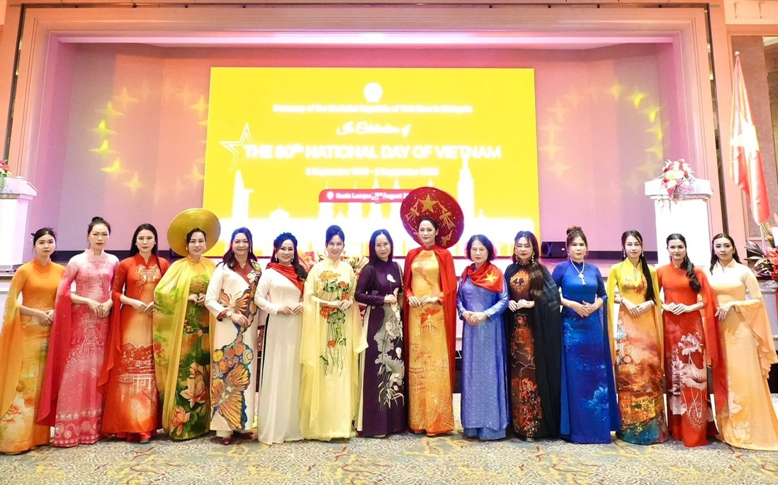 Ra mắt CLB Di sản Áo dài Việt Nam tại Malaysia
