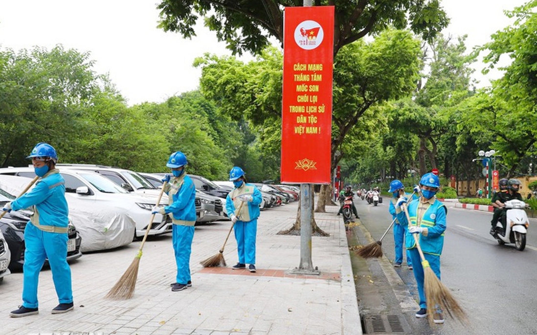 Khối công nhân môi trường: Những người thầm lặng làm sạch cho Thủ đô dịp A80