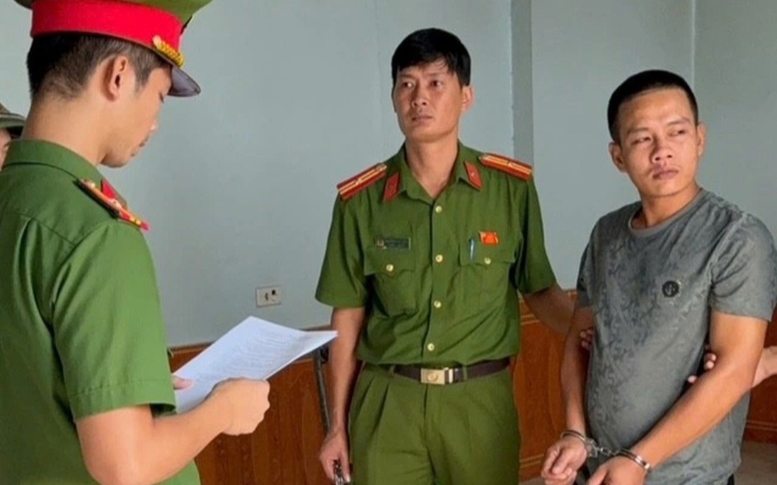 Bắt tạm giam người bố bắt 2 con tự tát vào mặt, quỳ gối hàng giờ