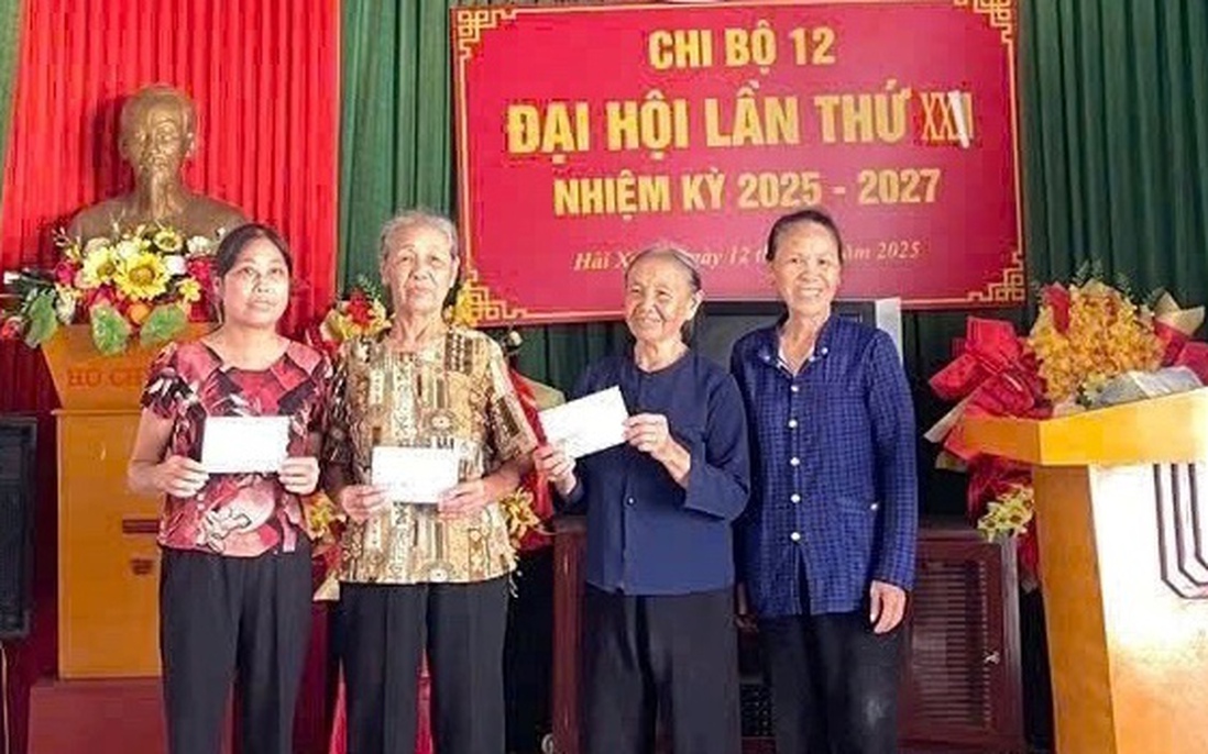 "Biến rác thành tiền" - mô hình nhân văn từ những bàn tay phụ nữ