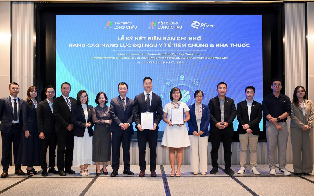 Pfizer Việt Nam và Long Châu hợp tác nâng cao năng lực đội ngũ y tế tiêm chủng và nhà thuốc