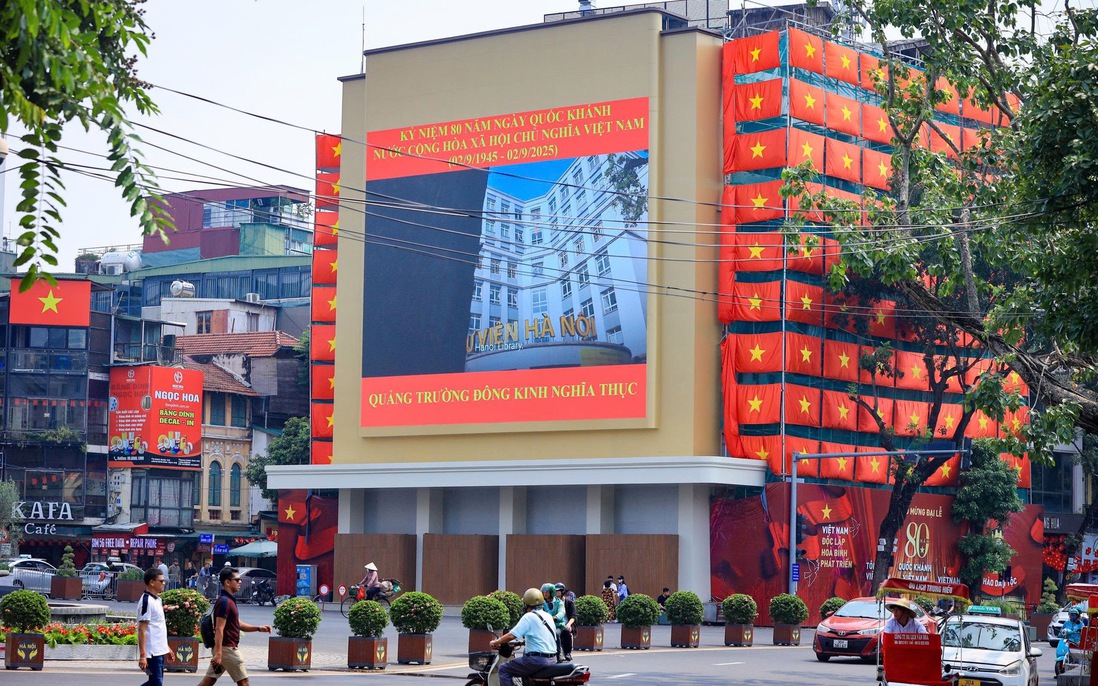 Đơn vị thi công lên tiếng về thiết kế Quảng trường Đông Kinh Nghĩa Thục