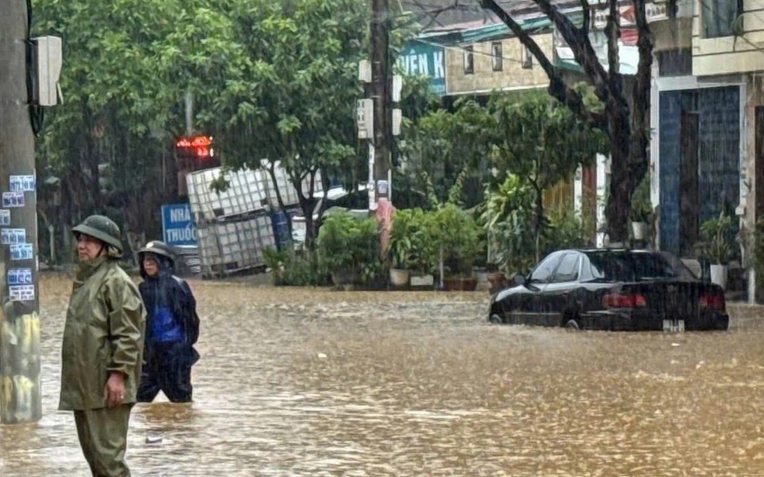 Lào Cai: Mưa lớn gây ngập lụt cục bộ