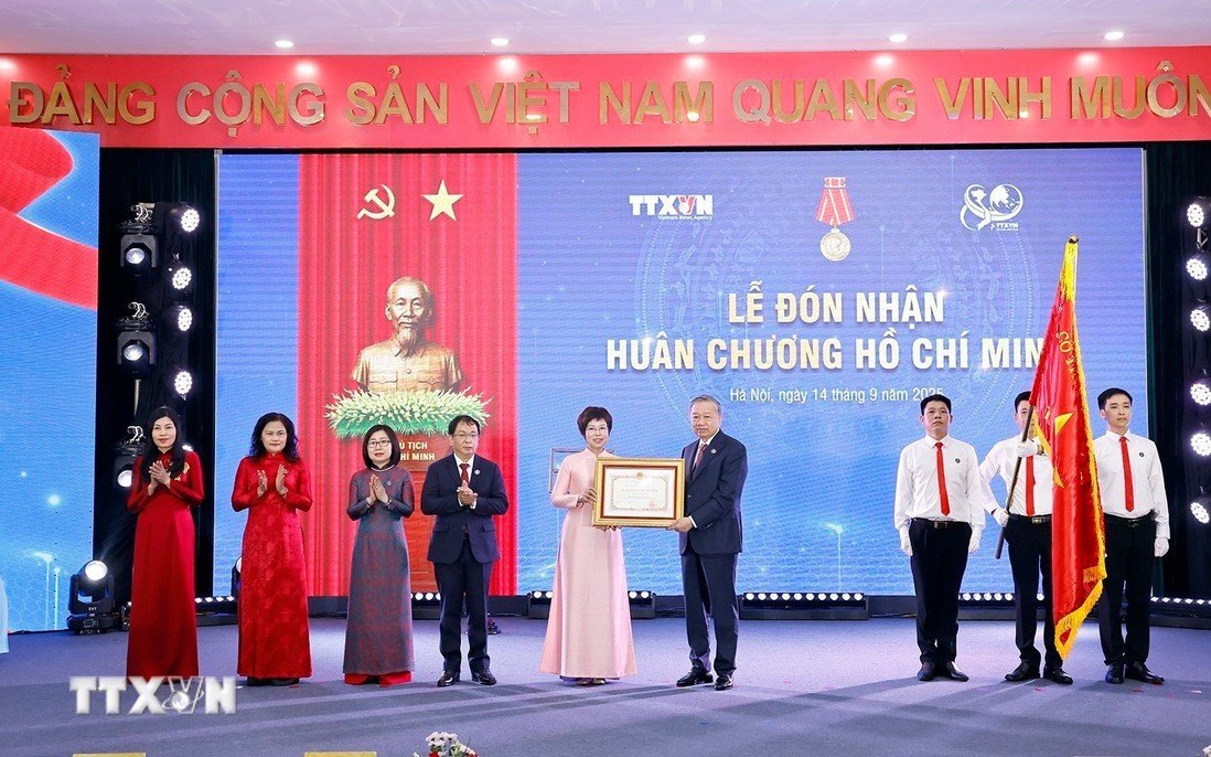 Thông tấn xã Việt Nam đón nhận Huân chương Hồ Chí Minh, quyết tâm tiên phong trên mặt trận thông tin