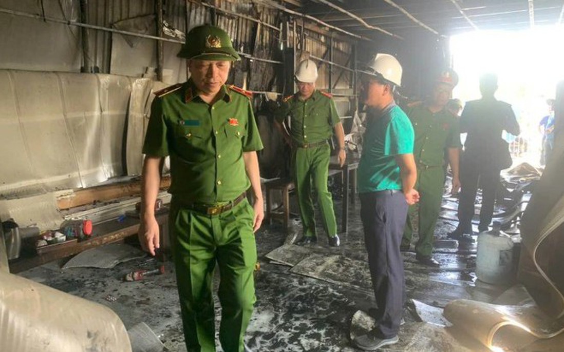 Vụ cháy nhà khiến 4 người chết: Chủ tịch Hà Nội yêu cầu truy trách nhiệm cá nhân, tổ chức liên quan