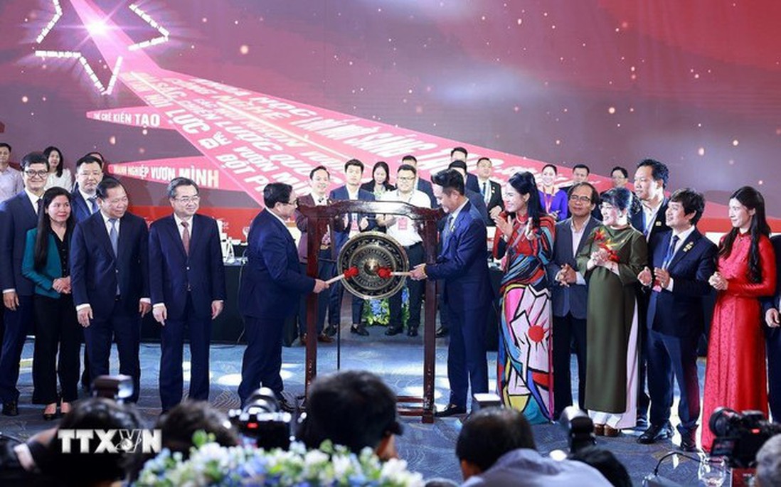 "Doanh nghiệp tư nhân yêu nước, trí tuệ, nhân văn, hội nhập, phát triển"