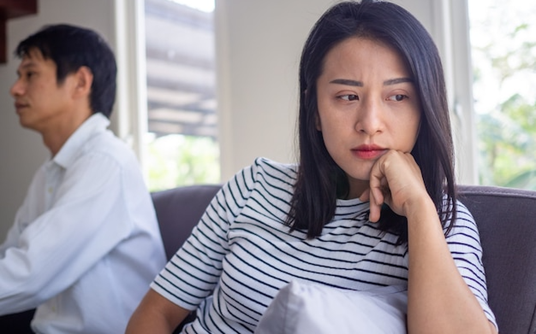 Người phụ nữ “mặc kệ” chồng đi qua đêm và câu chuyện hôn nhân rỗng tuếch